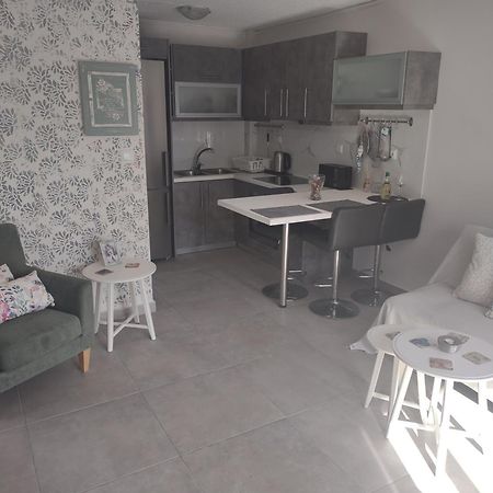 Irida Holiday Apartments Stoúpa Exteriér fotografie